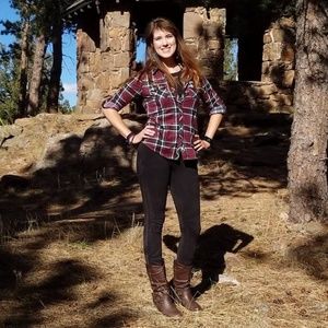 Meet Your Posher, Claire!